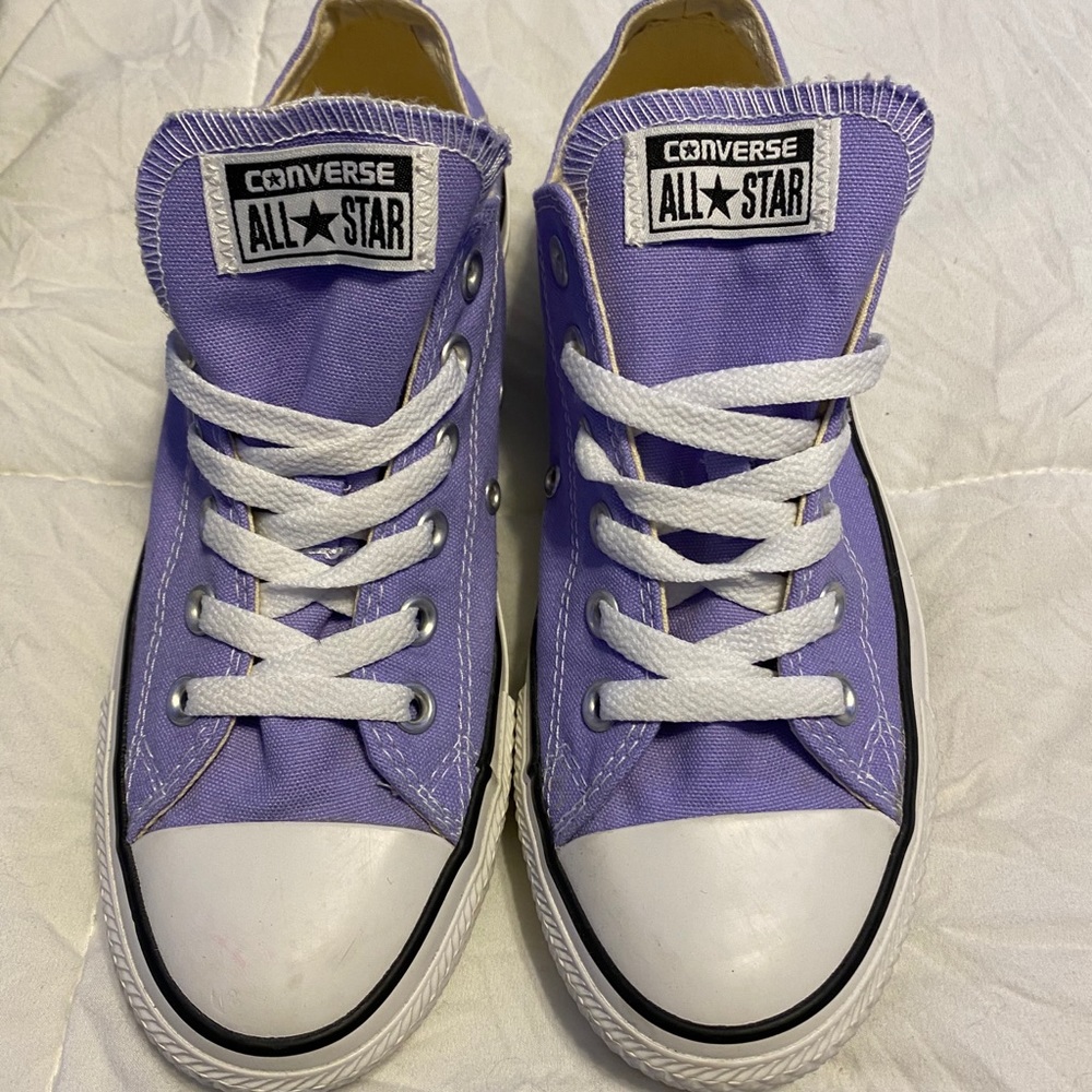 Purple Converse size 8 Women’s